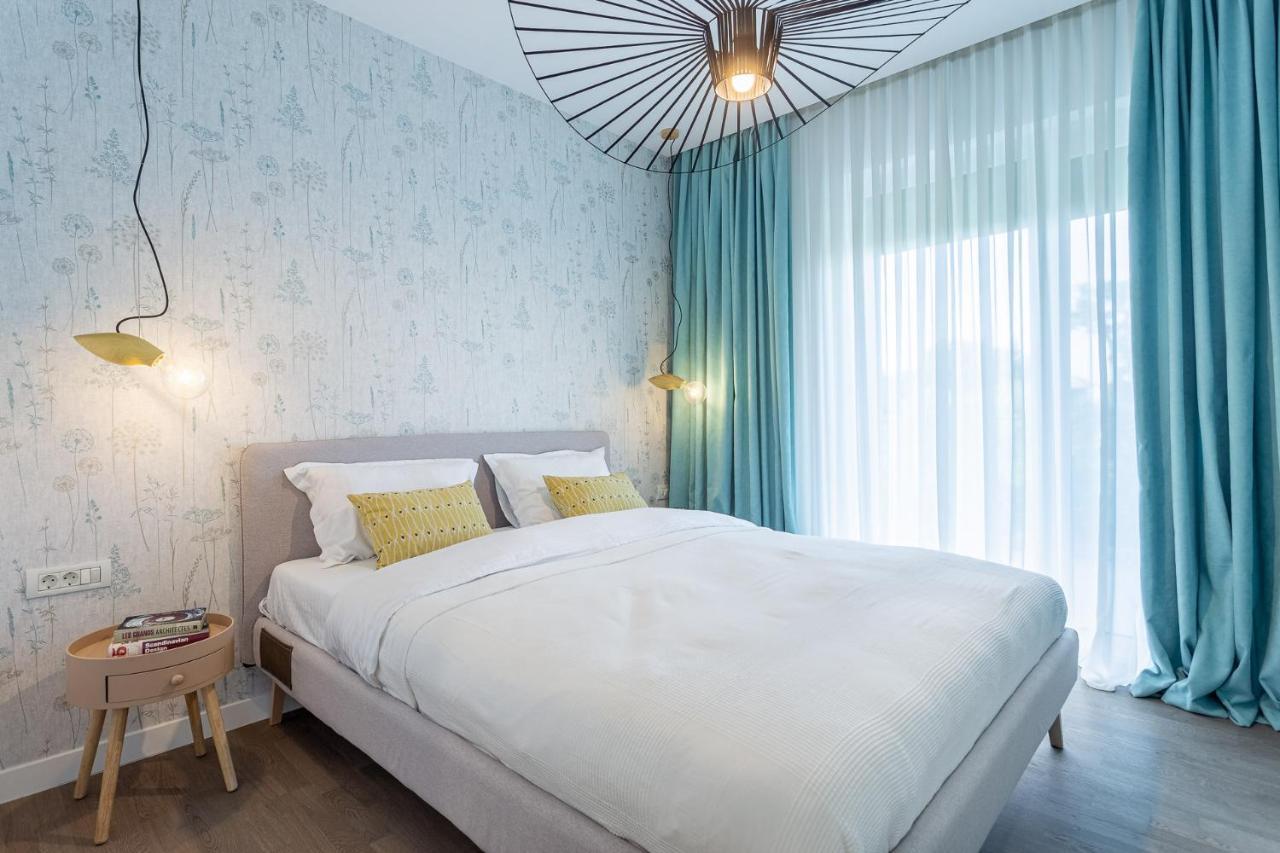 Il Lago - Turquoise - Cozy Luxurious Smart Home By The Lake Voluntari المظهر الخارجي الصورة